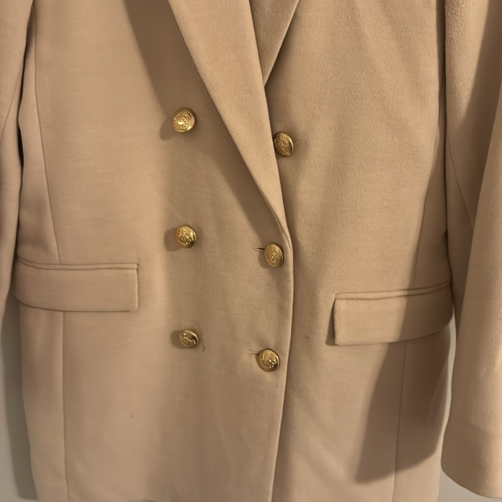 Coat - Picture 4 of 5